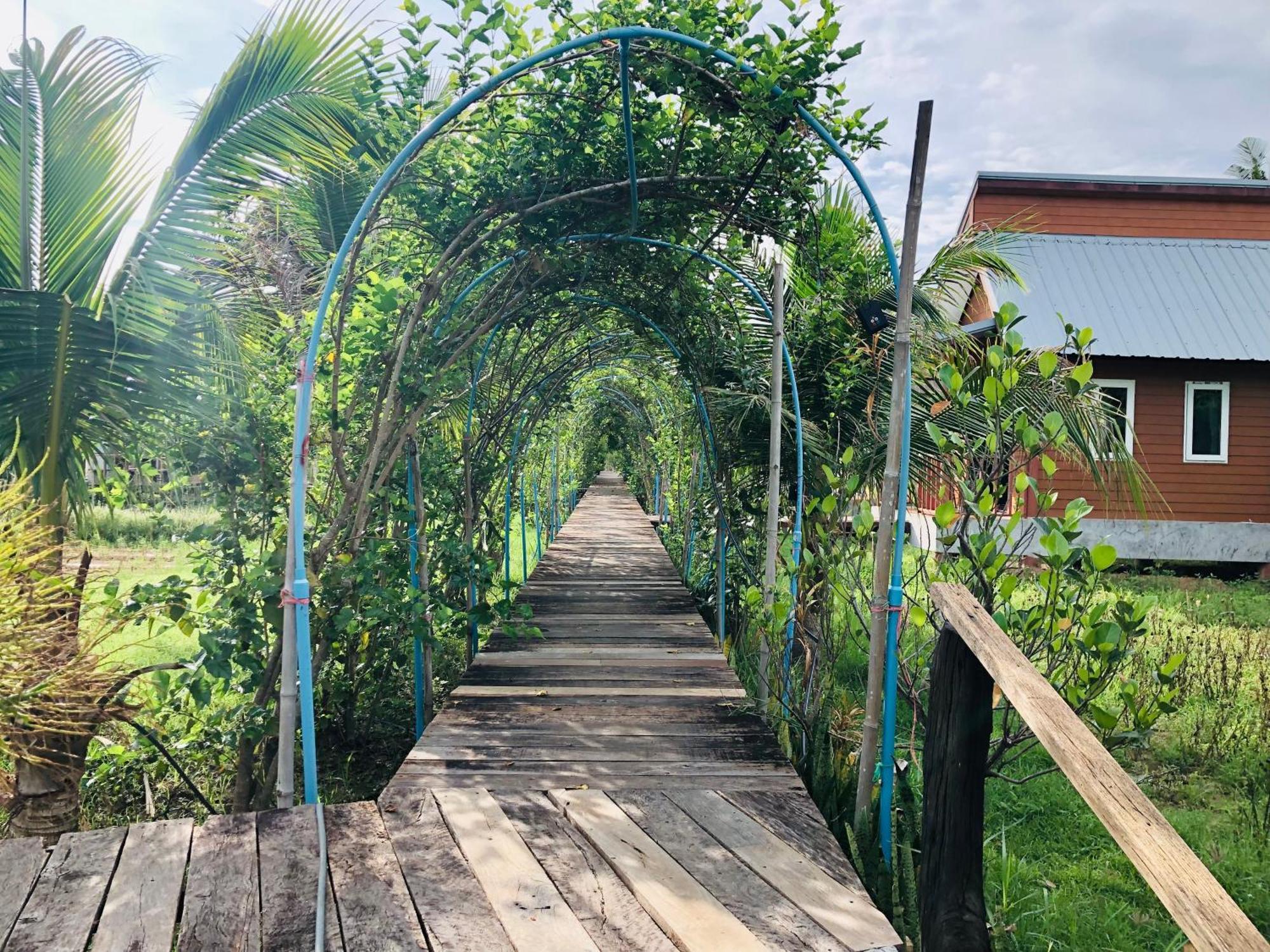 Baan Thung Home Stay Prasat Esterno foto