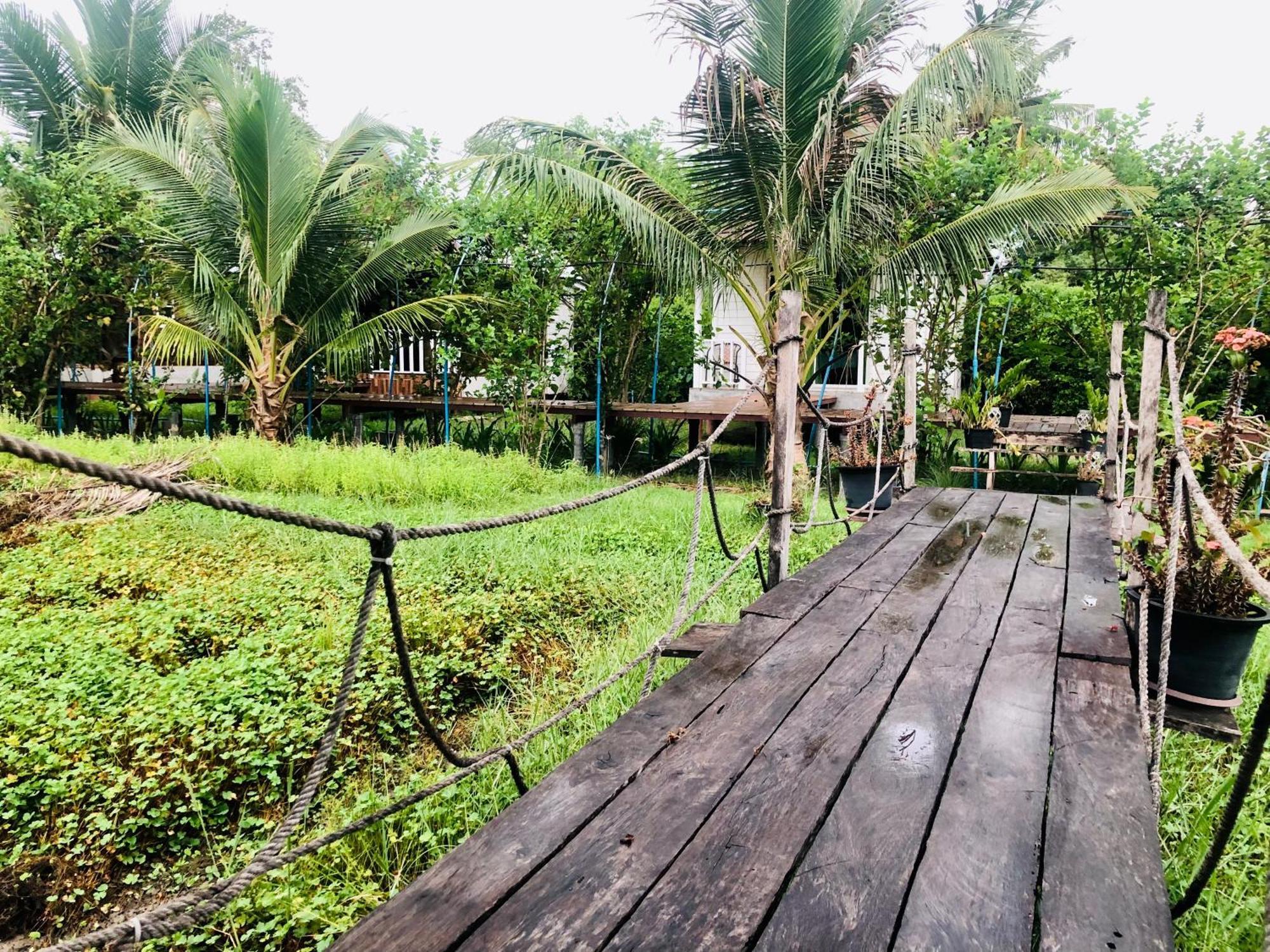 Baan Thung Home Stay Prasat Esterno foto