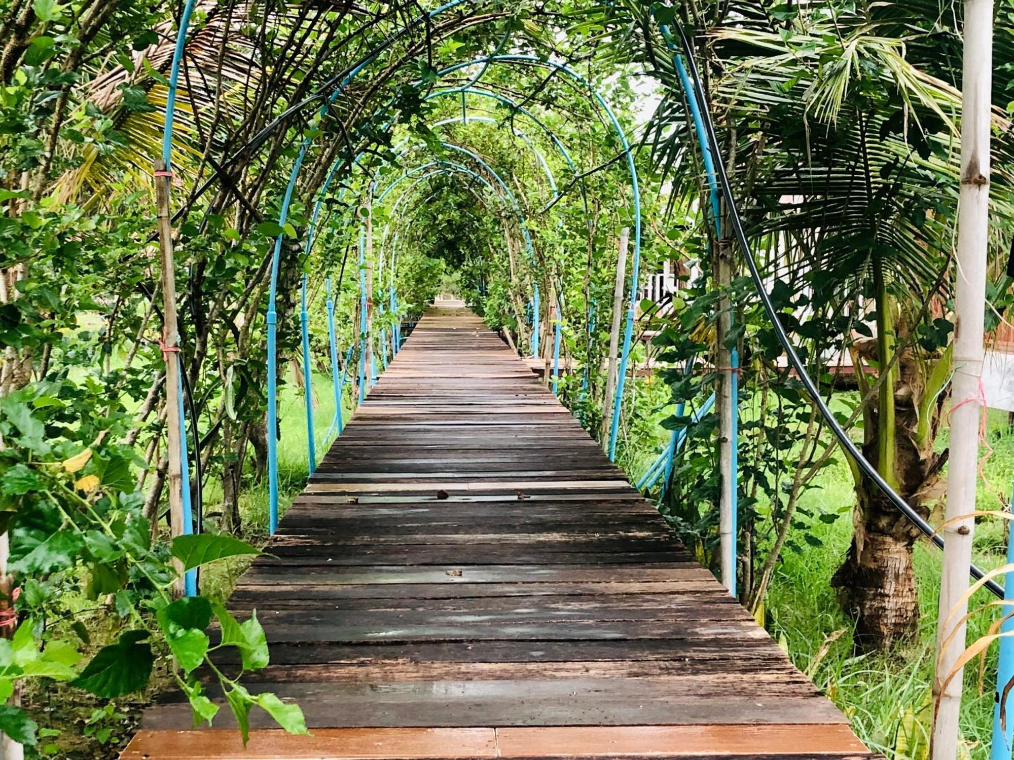 Baan Thung Home Stay Prasat Esterno foto
