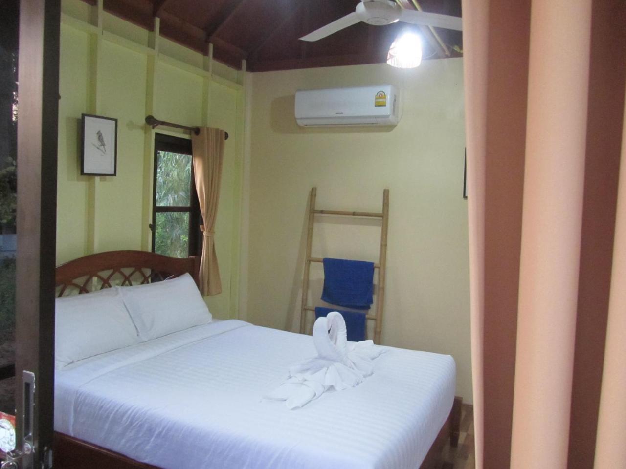 Baan Thung Home Stay Prasat Esterno foto