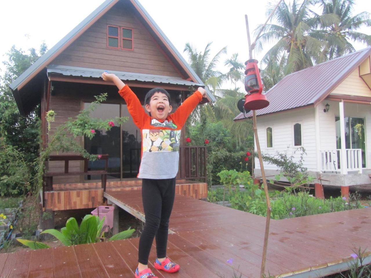 Baan Thung Home Stay Prasat Esterno foto