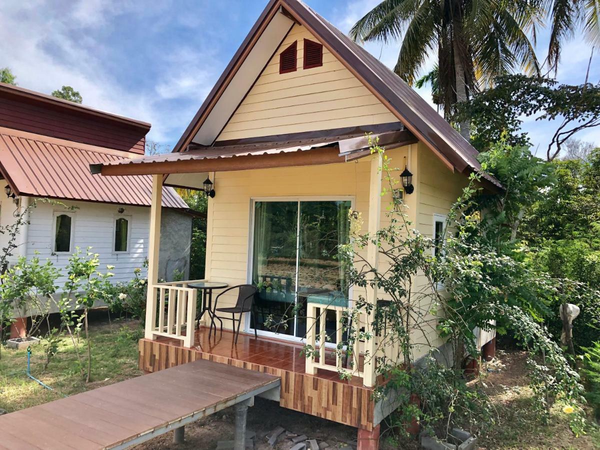 Baan Thung Home Stay Prasat Esterno foto